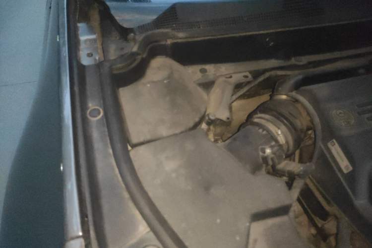 Used Cadillac SRX 2014 3.0L Elite Model Engine Bay Right