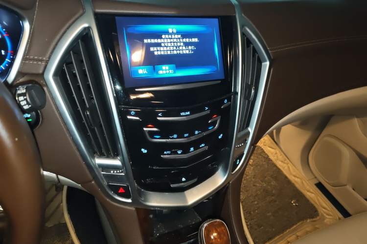 Used Cadillac SRX 2015 3.0L Elite Model Audio And AC Panel