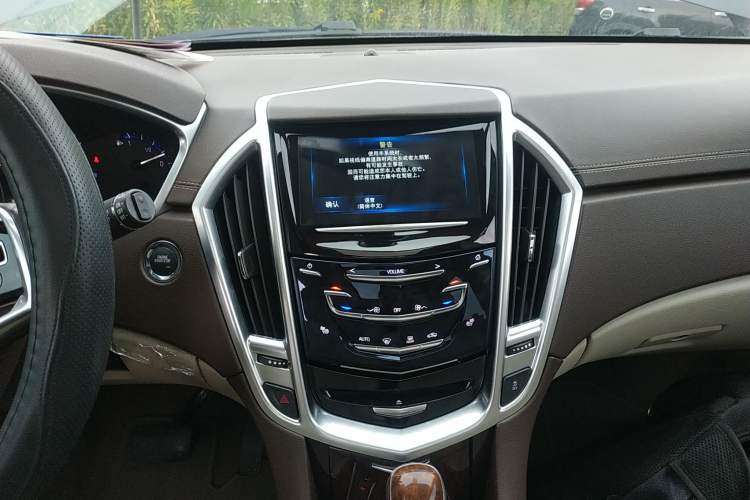 Used Cadillac SRX 2015 3.0L Elite Model Audio And AC Panel
