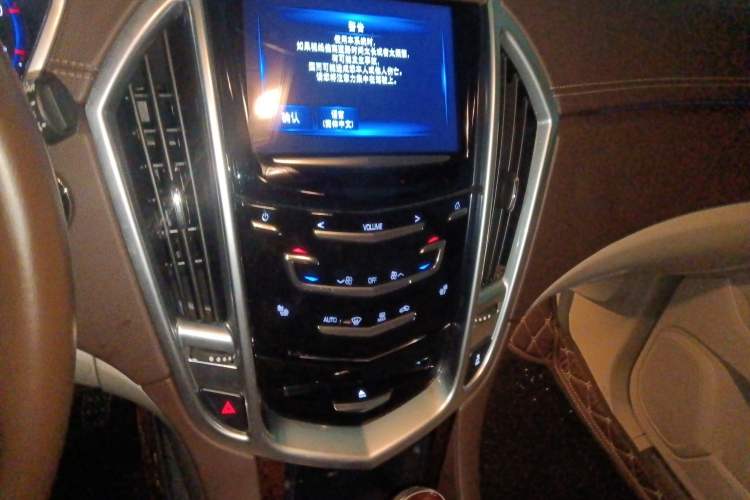 Used Cadillac SRX 2015 3.0L Elite Model Audio And AC Panel