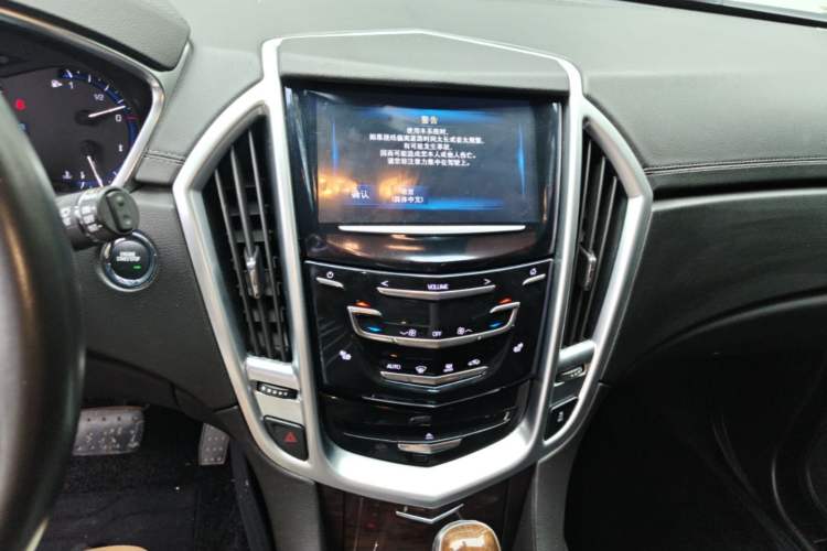 Used Cadillac SRX 2015 3.0L Elite Model Audio And AC Panel