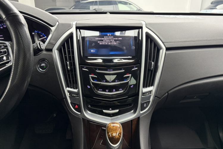 Used Cadillac SRX 2015 3.0L Elite Model Audio And AC Panel