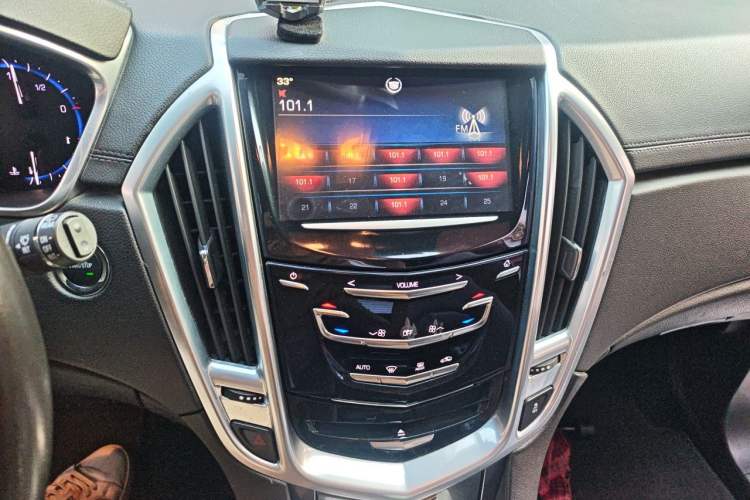Used Cadillac SRX 2015 3.0L Comfort Version Audio And AC Panel