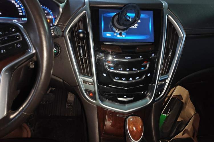 Used Cadillac SRX 2015 3.0L Leading Model Audio And AC Panel
