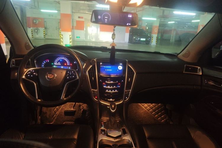 Used Cadillac SRX 2015 3.0L Comfort Version Center Console