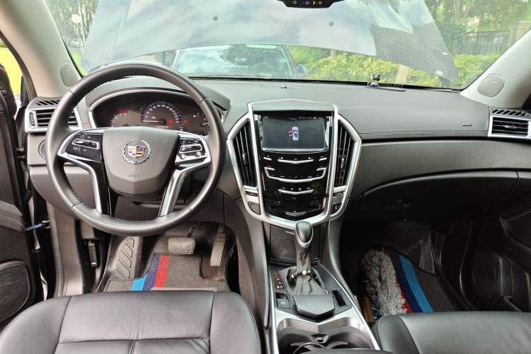 Used Cadillac SRX 2015 3.0L Comfort Version Center Console