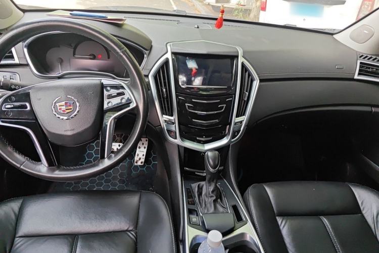 Used Cadillac SRX 2015 3.0L Comfort Version Center Console