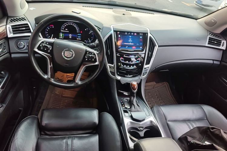 Used Cadillac SRX 2015 3.0L Elite Model Center Console