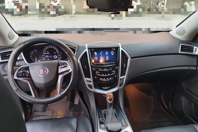 Used Cadillac SRX 2015 3.0L Elite Model Center Console