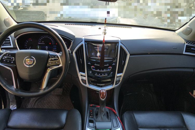 Used Cadillac SRX 2015 3.0L Elite Model Center Console