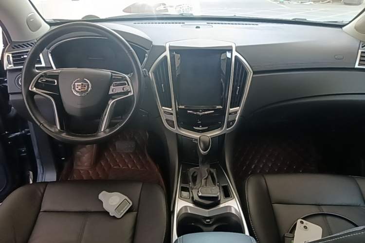 Used Cadillac SRX 2015 3.0L Comfort Version Center Console