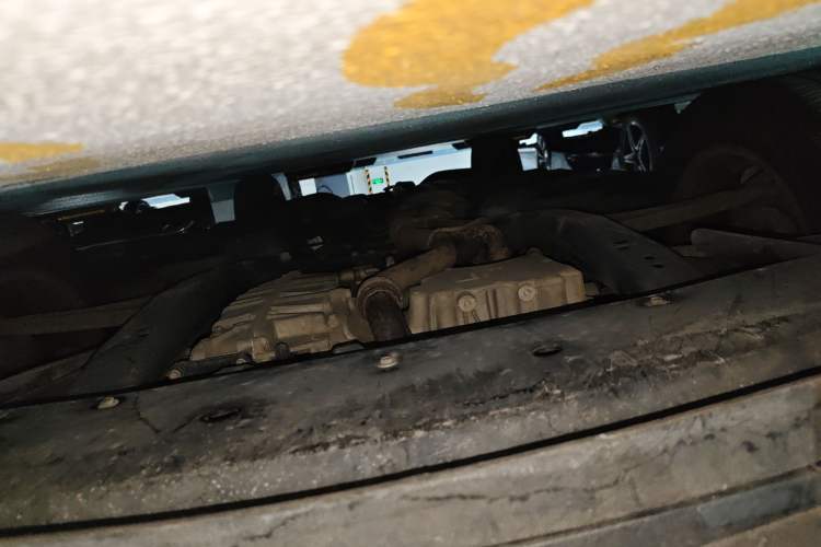 Used Cadillac SRX 2015 3.0L Elite Model Chassis Front