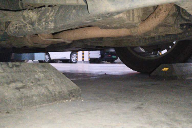 Used Cadillac SRX 2015 3.0L Elite Model Chassis Front Right