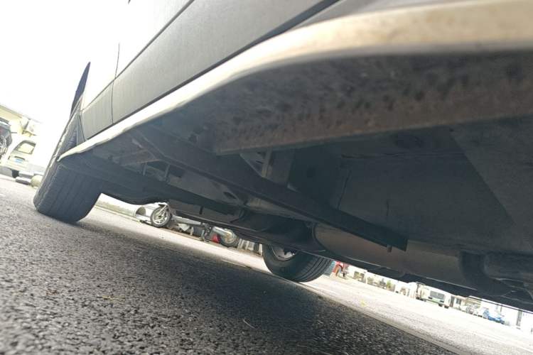 Used Cadillac SRX 2015 3.0L Elite Model Chassis Front Right