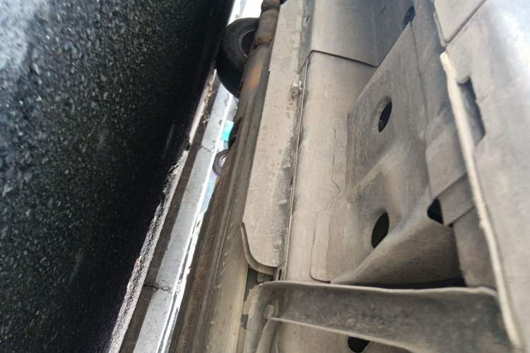 Used Cadillac SRX 2015 3.0L Elite Model Chassis Rear Left