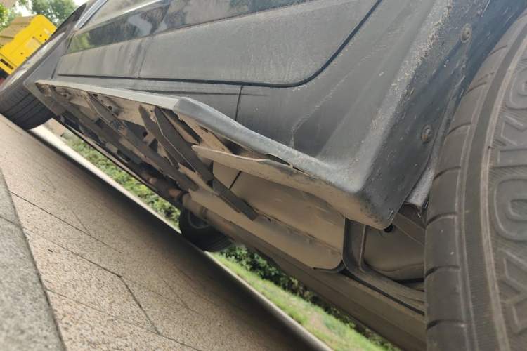 Used Cadillac SRX 2015 3.0L Elite Model Chassis Rear Left