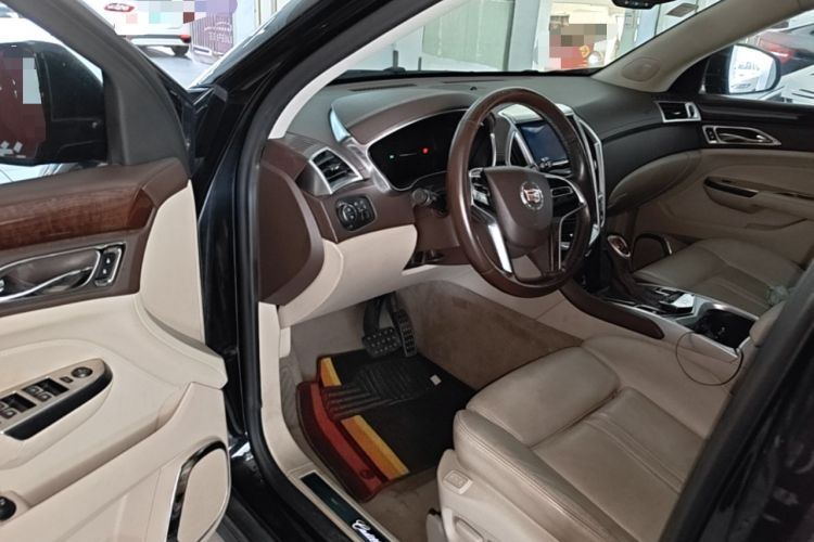 Used Cadillac SRX 2015 3.0L Elite Model Driver Seat