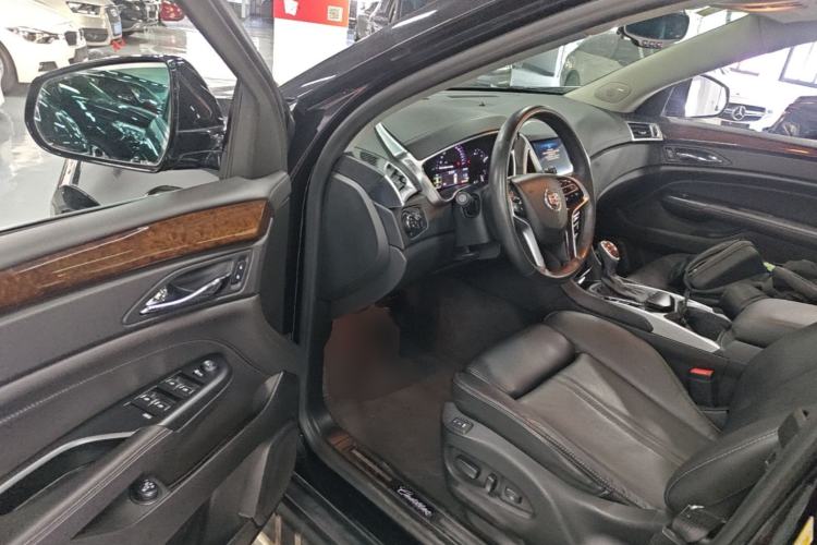 Used Cadillac SRX 2015 3.0L Elite Model Driver Seat