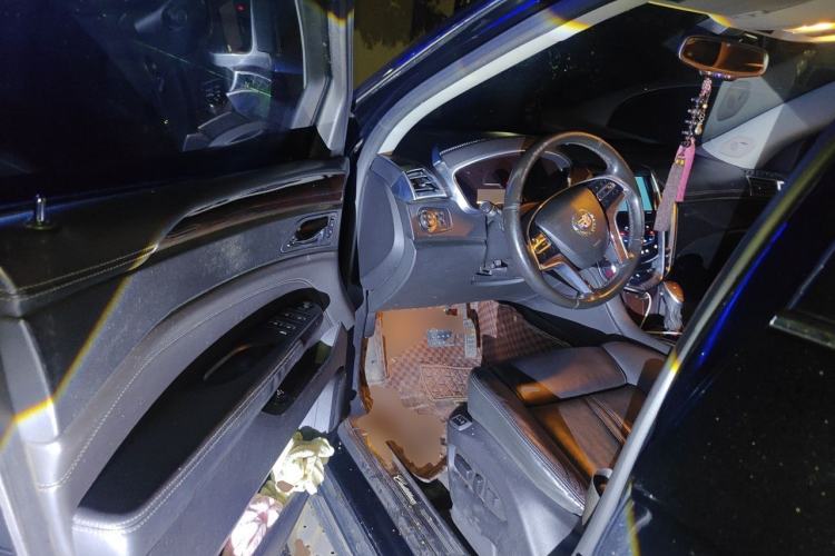 Used Cadillac SRX 2015 3.0L Elite Model Driver Seat
