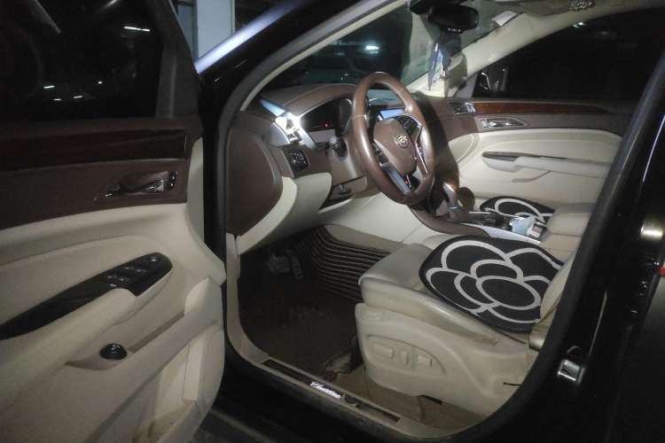 Used Cadillac SRX 2015 3.0L Elite Model Driver Seat