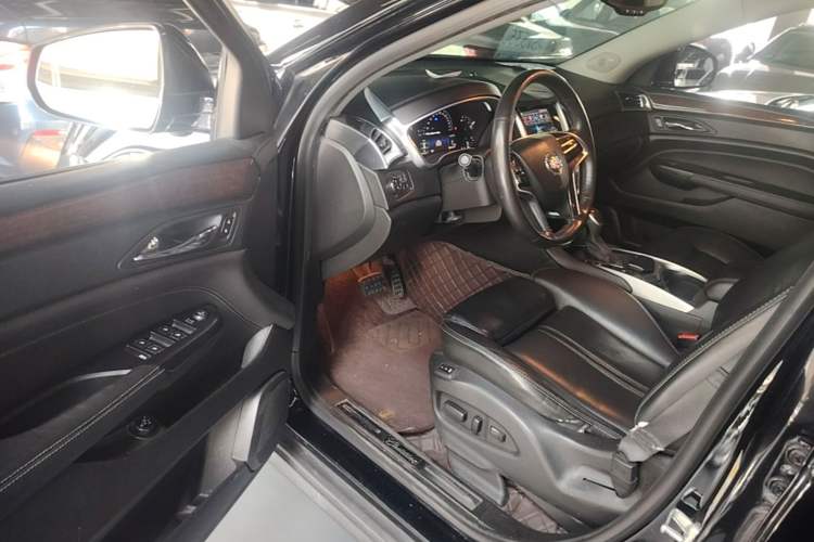 Used Cadillac SRX 2015 3.0L Elite Model Driver Seat