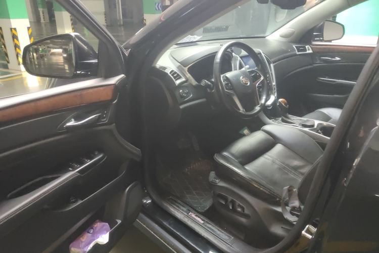 Used Cadillac SRX 2015 3.0L Elite Model Driver Seat