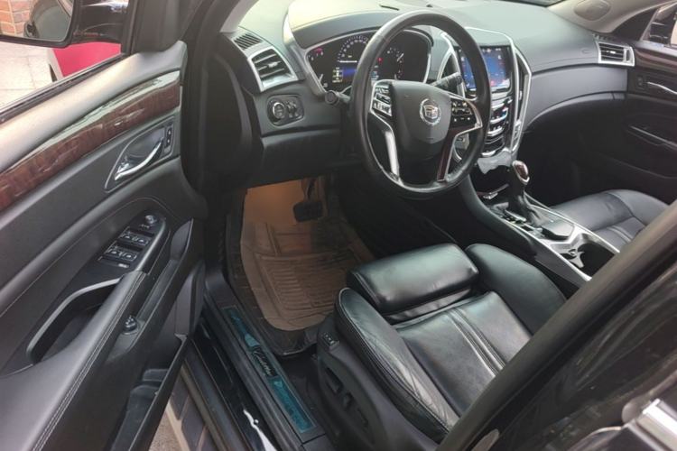 Used Cadillac SRX 2015 3.0L Elite Model Driver Seat
