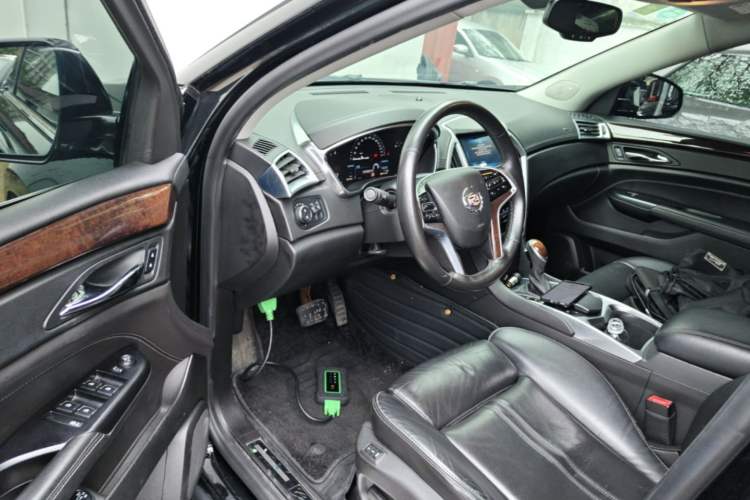 Used Cadillac SRX 2015 3.0L Elite Model Driver Seat