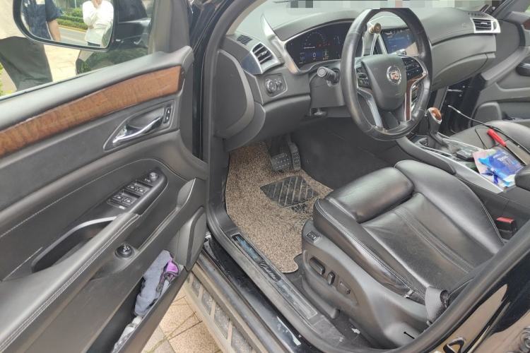 Used Cadillac SRX 2015 3.0L Elite Model Driver Seat