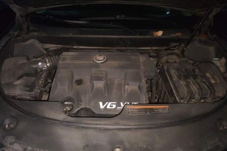 Used Cadillac SRX 2015 3.0L Elite Model Engine Bay