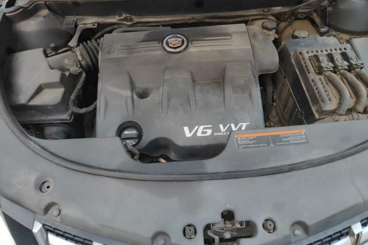 Used Cadillac SRX 2015 3.0L Comfort Version Engine Bay