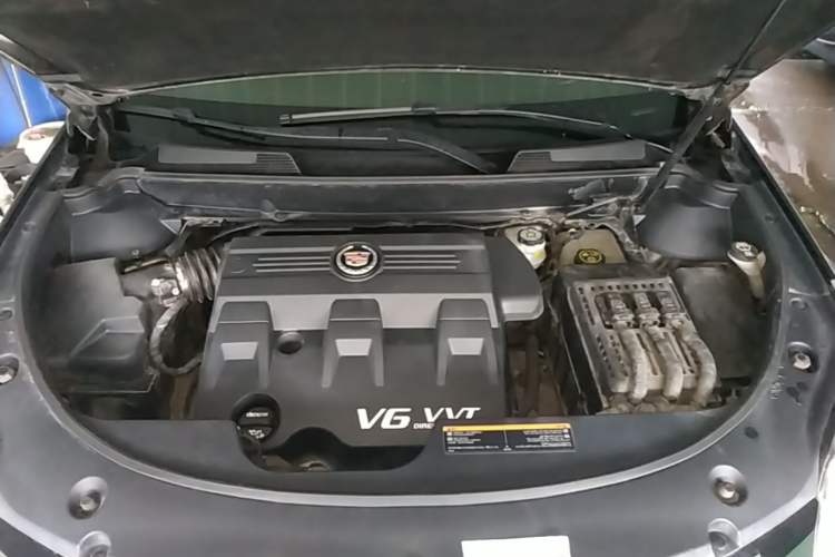 Used Cadillac SRX 2015 3.0L Leading Model Engine Bay