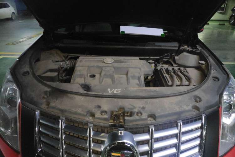 Used Cadillac SRX 2015 3.0L Elite Model Engine Bay