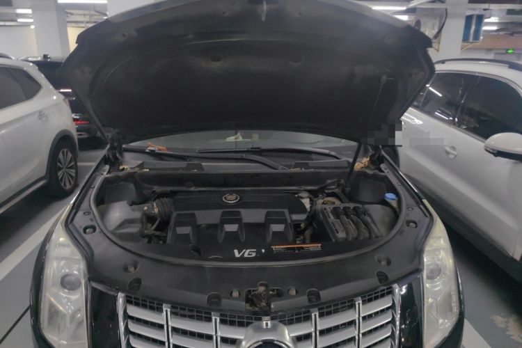 Used Cadillac SRX 2015 3.0L Elite Model Engine Bay