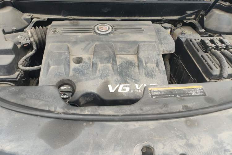 Used Cadillac SRX 2015 3.0L Elite Model Engine Bay