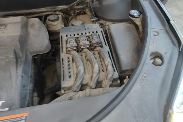 Used Cadillac SRX 2015 3.0L Comfort Version Engine Bay Left