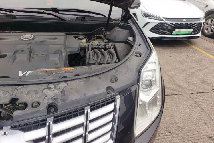 Used Cadillac SRX 2015 3.0L Elite Model Engine Bay Left