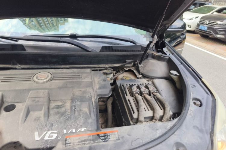Used Cadillac SRX 2015 3.0L Elite Model Engine Bay Left