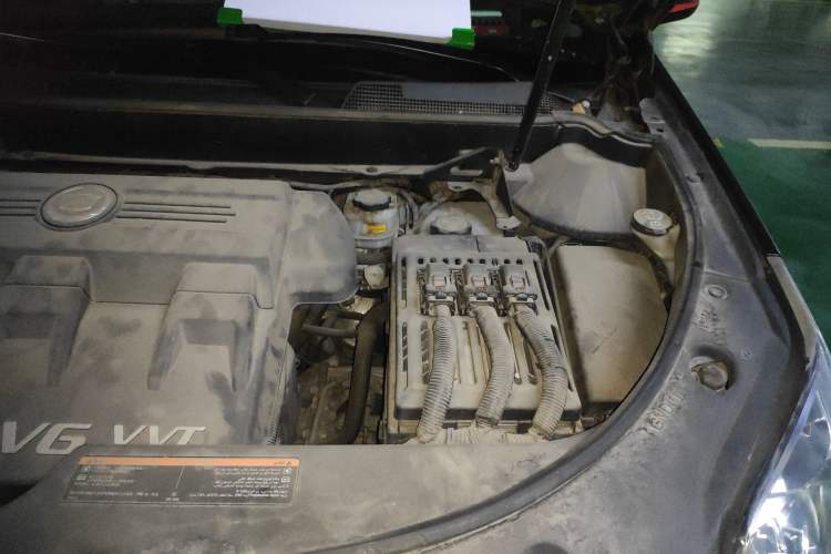 Used Cadillac SRX 2015 3.0L Elite Model Engine Bay Left