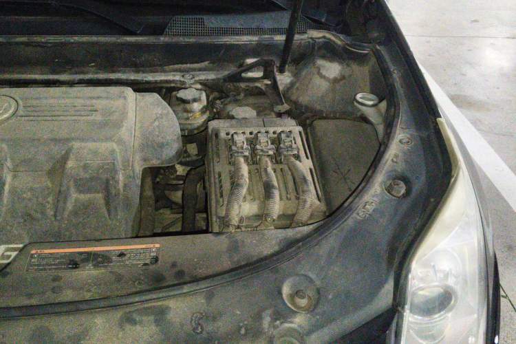 Used Cadillac SRX 2015 3.0L Elite Model Engine Bay Left