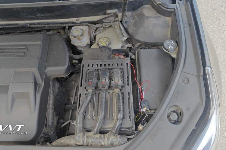 Used Cadillac SRX 2015 3.0L Elite Model Engine Bay Left