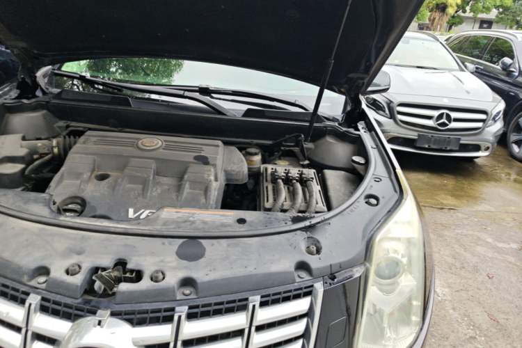 Used Cadillac SRX 2015 3.0L Elite Model Engine Bay Left