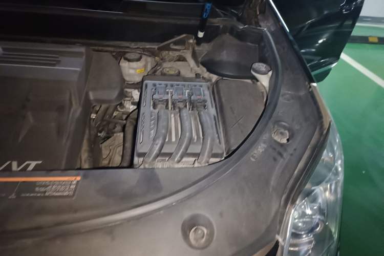 Used Cadillac SRX 2015 3.0L Elite Model Engine Bay Left