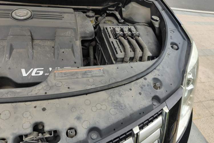 Used Cadillac SRX 2015 3.0L Elite Model Engine Bay Left