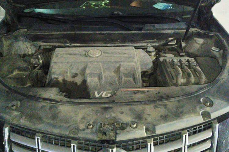 Used Cadillac SRX 2015 3.0L Elite Model Engine Bay