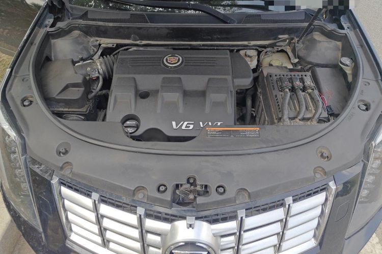 Used Cadillac SRX 2015 3.0L Elite Model Engine Bay