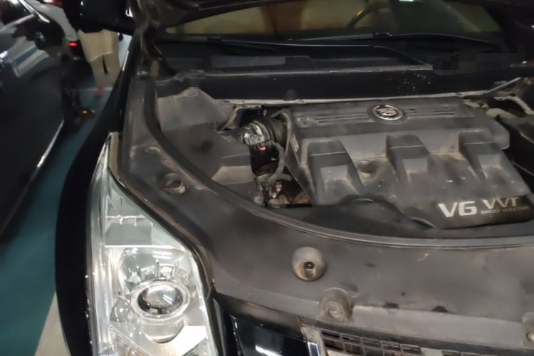 Used Cadillac SRX 2015 3.0L Elite Model Engine Bay Right