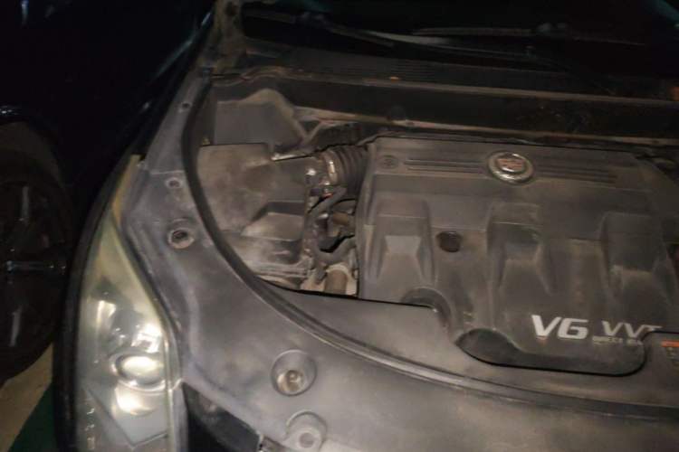 Used Cadillac SRX 2015 3.0L Elite Model Engine Bay Right