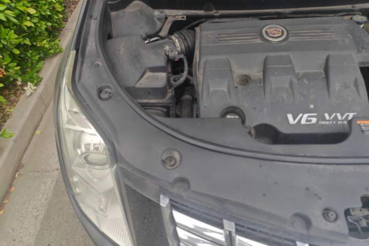 Used Cadillac SRX 2015 3.0L Elite Model Engine Bay Right