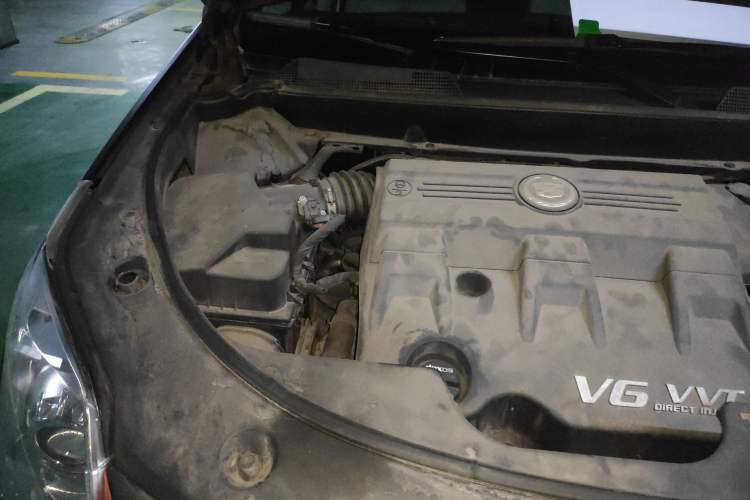 Used Cadillac SRX 2015 3.0L Elite Model Engine Bay Right